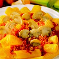 http://www.gurmania.ru/img/recepies/garnir/rigatonibolonyeze.jpg